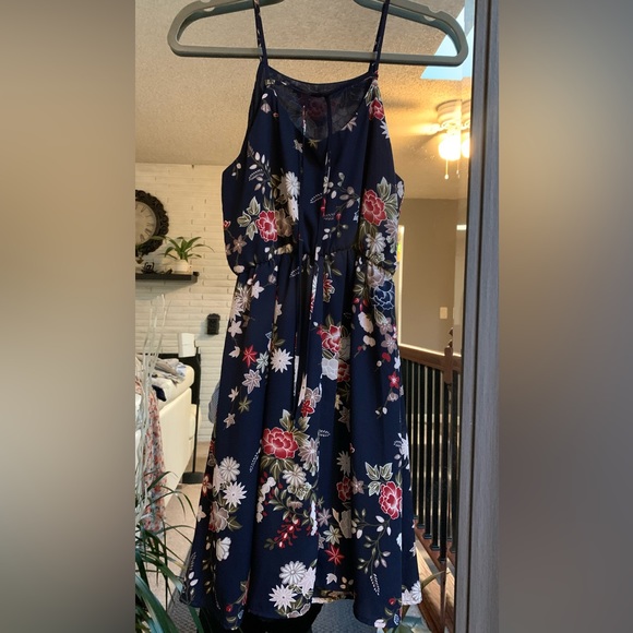 LUSH DRESS - Picture 2 of 3